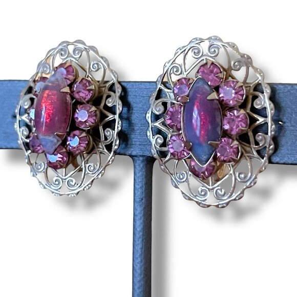 Vintage Dragon Breath Rhinestone Earrings Gold Tone Filigree Screwback Art Glass - Picture 10 of 15